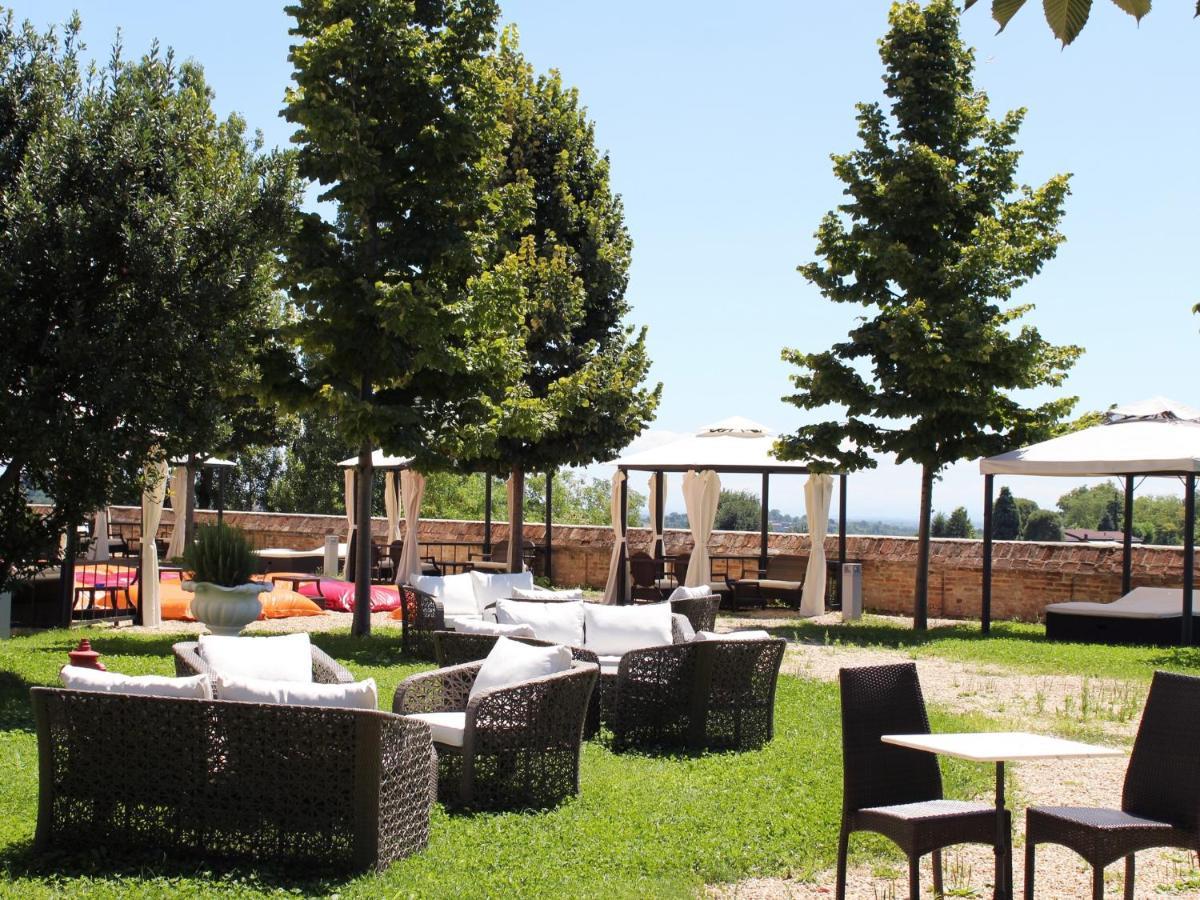 Montaldo Castle & Resort Montaldo Torinese Экстерьер фото