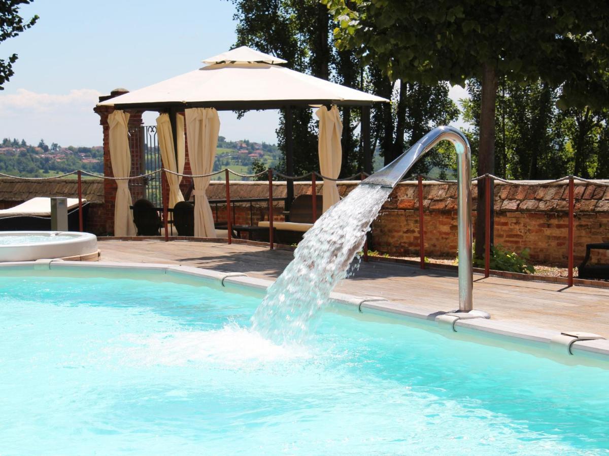 Montaldo Castle & Resort Montaldo Torinese Экстерьер фото