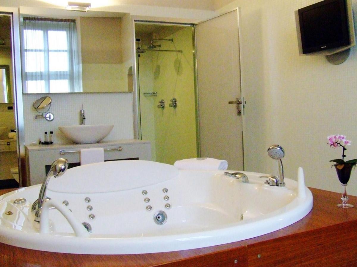 Montaldo Castle & Resort Montaldo Torinese Экстерьер фото