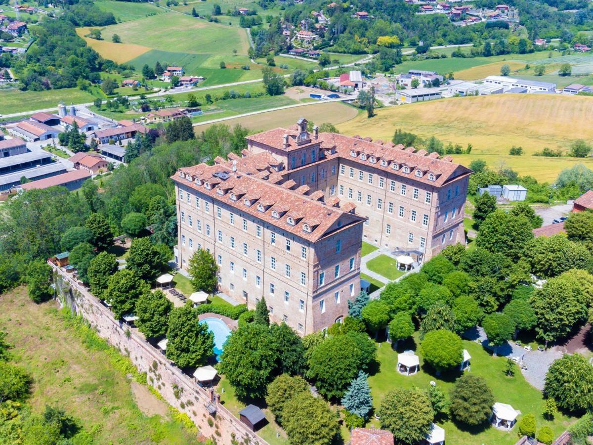 Montaldo Castle & Resort Montaldo Torinese Экстерьер фото