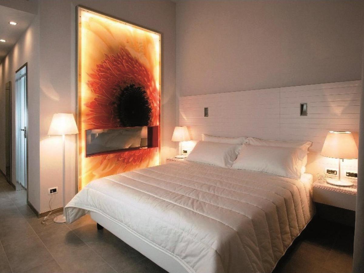Montaldo Castle & Resort Montaldo Torinese Экстерьер фото