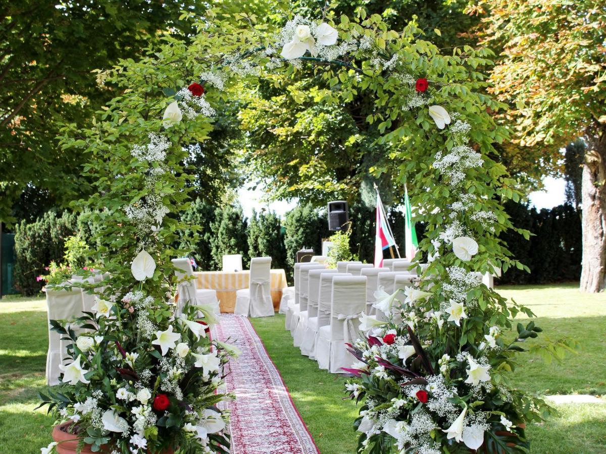 Montaldo Castle & Resort Montaldo Torinese Экстерьер фото